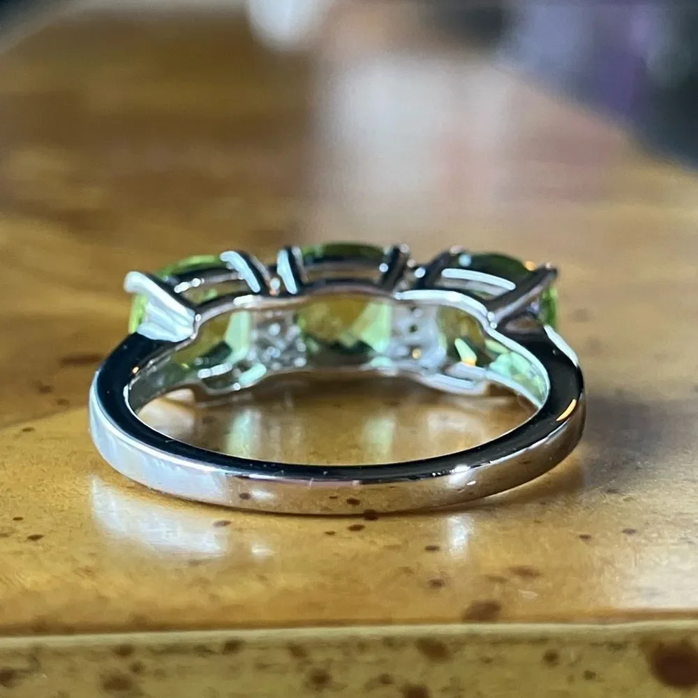 Natural Peridot Sterling Silver Ring Size 6